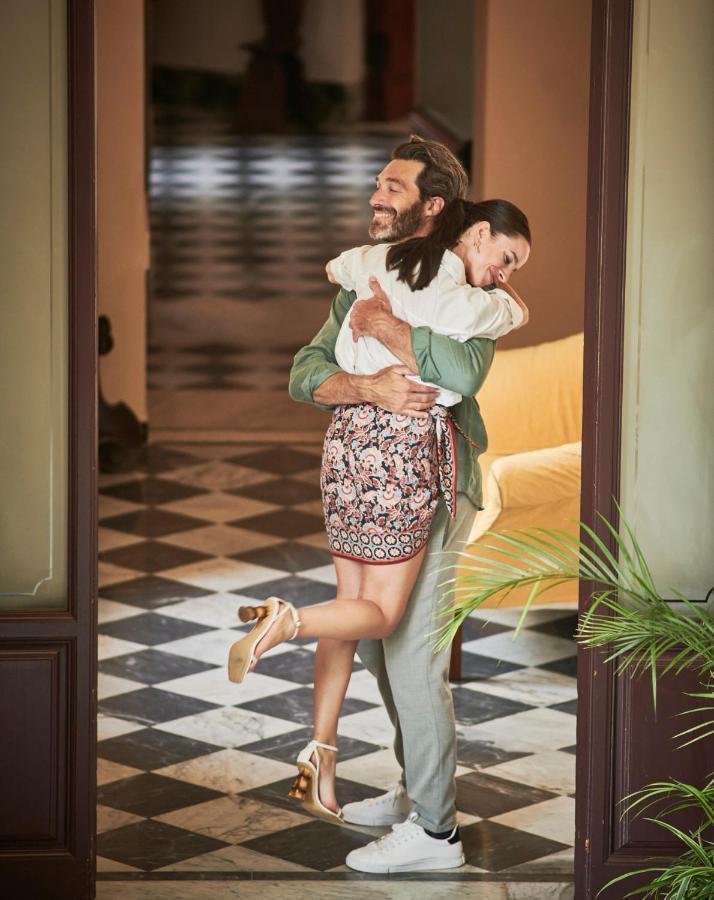 Bagni Di Pisa Palace & Thermal Spa - The Leading Hotels Of The World San Giuliano Terme Exterior foto A couple dancing