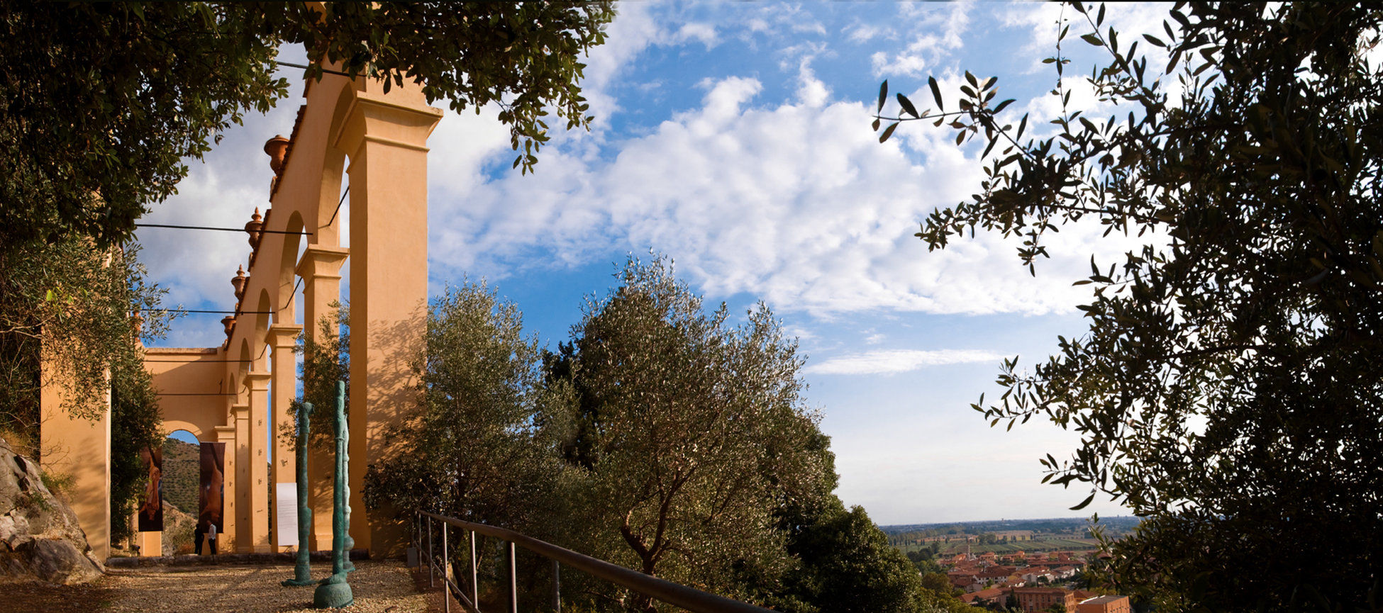 Bagni Di Pisa Palace & Thermal Spa - The Leading Hotels Of The World San Giuliano Terme Exterior foto View of the town
