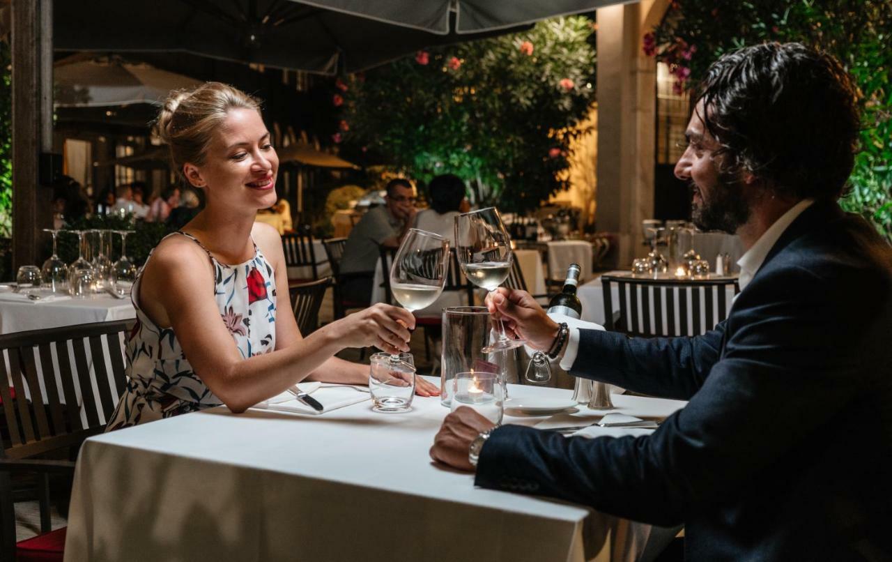 Bagni Di Pisa Palace & Thermal Spa - The Leading Hotels Of The World San Giuliano Terme Exterior foto A couple dining at a restaurant